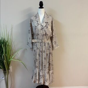 Vintage 70’s Women’s Elegant Beige Patterned Dress size L